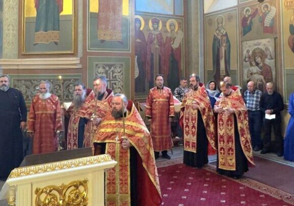 В соборе Михаила Архангела возобновилось чтение акафиста Архистратигу Михаилу