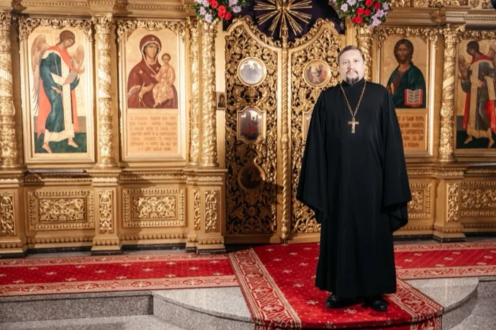 Иерей Вадим Николаевич Ульяновский в соборе Архистратига Михаила